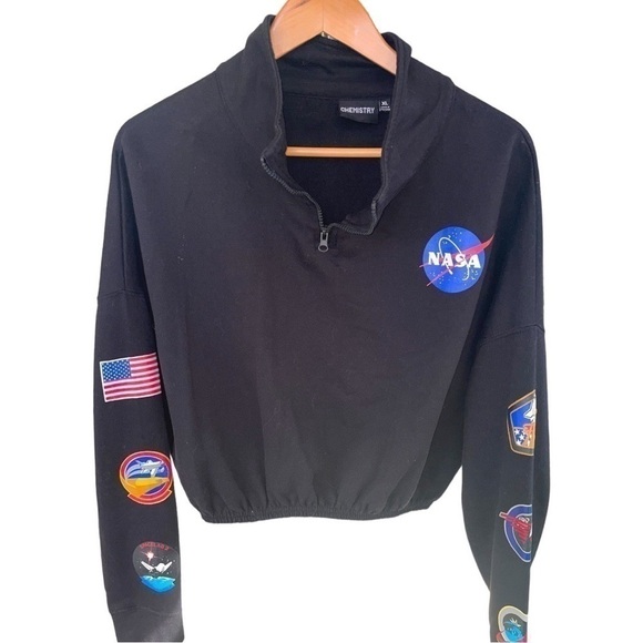 Chemistry cropped sweatshirt, size XL, elasticized bottom, NASA themed, neck zip - Picture 2 of 4